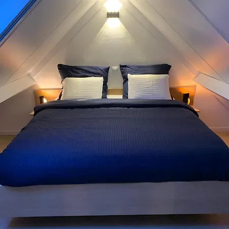 Casa Di Luna ميدل كيرك